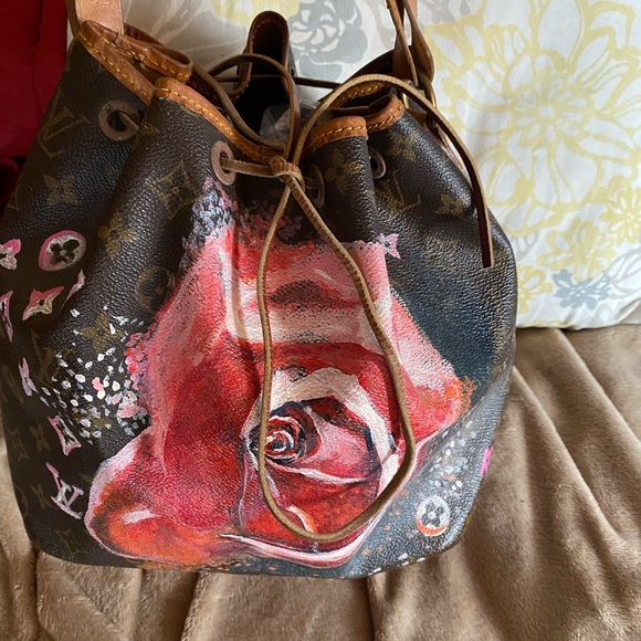 Custom painted Authentic Louis Vuitton Bucket Bag - Picture 16 of 16